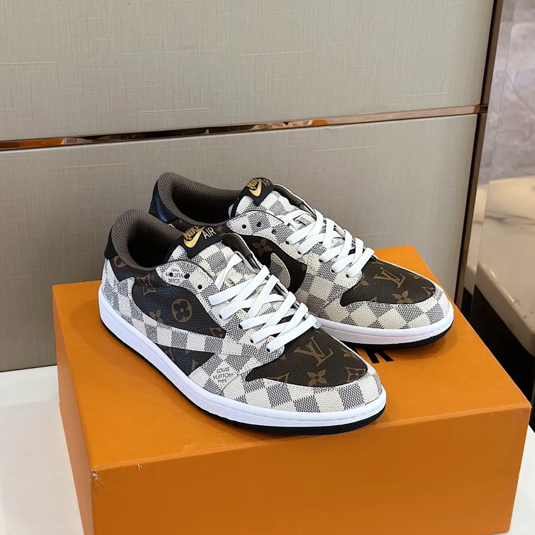 Men's shoes 💰p440 "*OUIS *UITTO* Nike" new original drawer box, co-branded low-top casual sneakers, this sneaker is completely made of denim canvas splicing leather, decorated with Louis Vuitton's iconic monogram and Damierl pattern with natural cowhide piping. The upper of this shoe combines LV’s most classic Monogram and Damier elements, giving it a sense of luxury and recognition! Size: 38-45